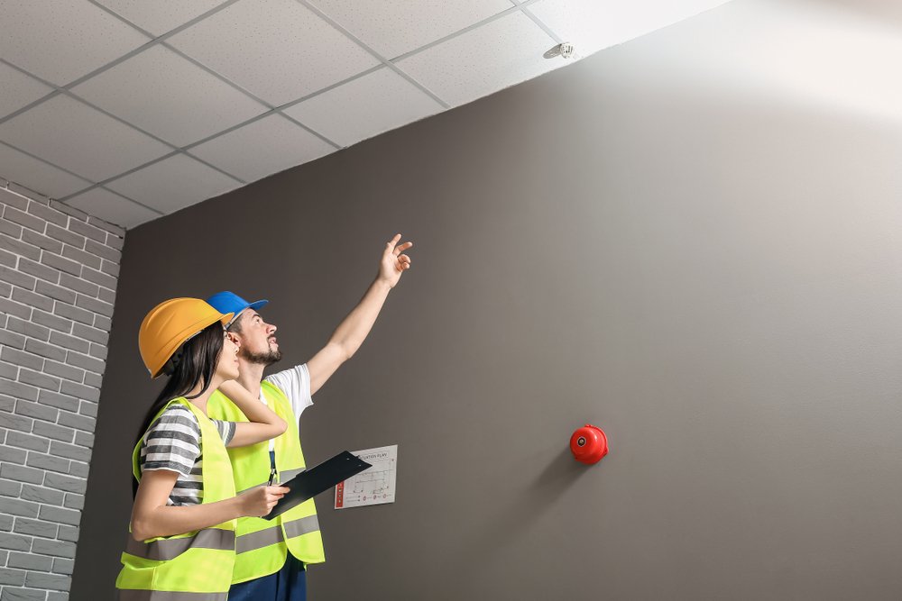 Renovlies voorbereiden in Zoetermeer voor een goede ondergrond en hechting van het behang.